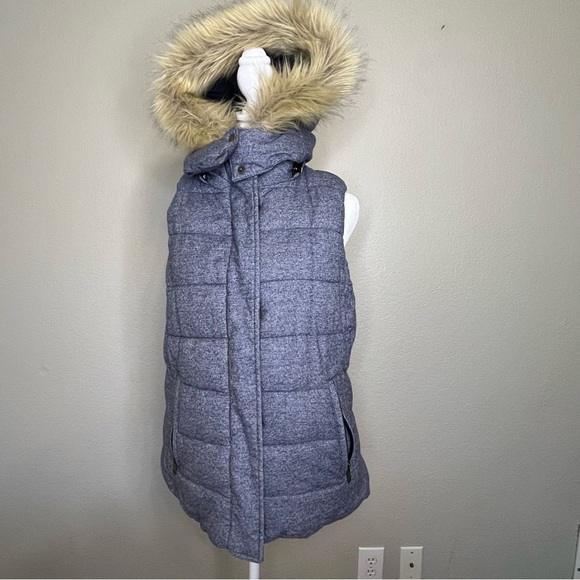 Banana Republic Puffer Faux Fur Sherpa Navy Vest Women's Size Medium - Picture 1 of 12